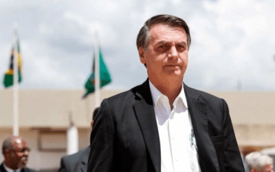 Aliados sugerem que Bolsonaro faça novo pedido a Moraes para viajar aos EUA